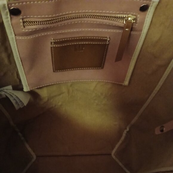 GAP Cognac Tote Bag - Picture 7 of 11